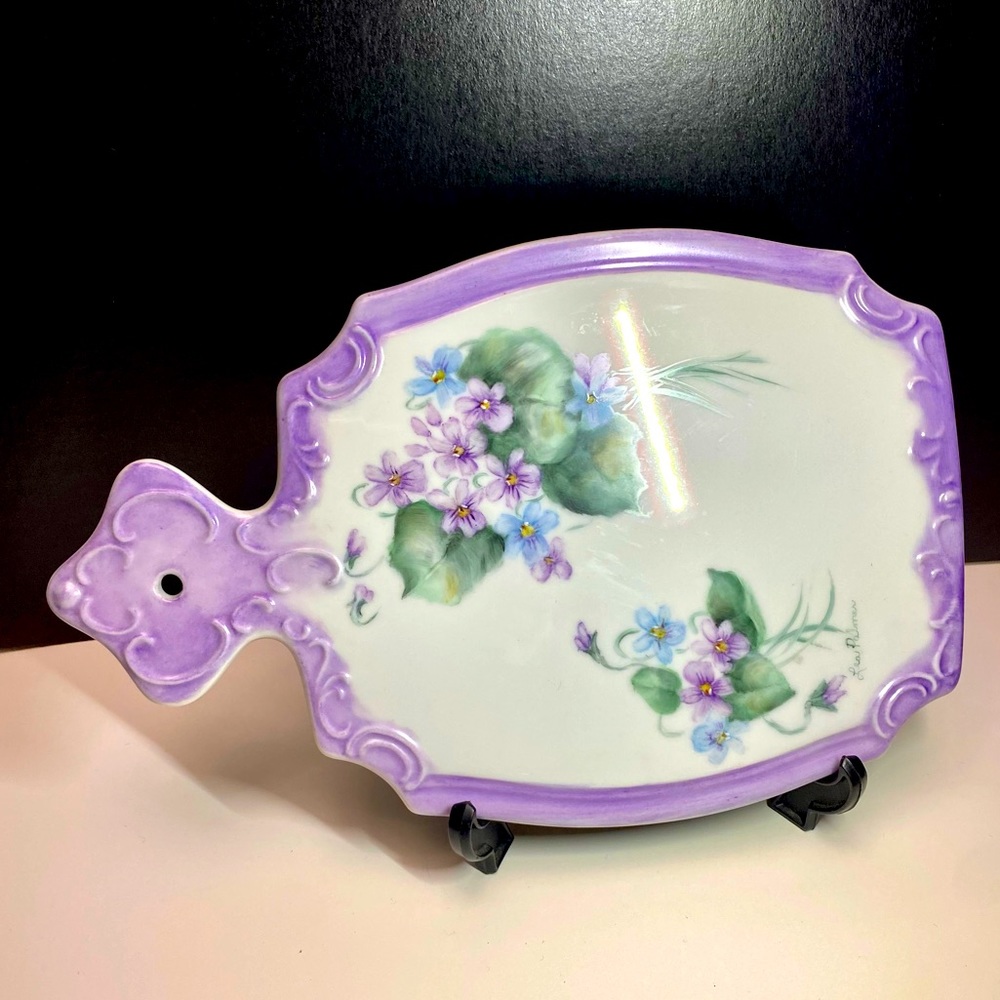 VTG HAND PAINTED CERAMIC CUTTING BOARD LEA PALMER